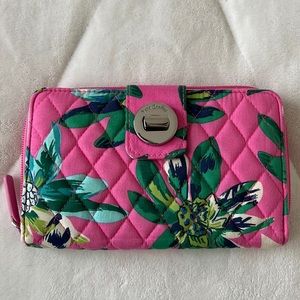 Vera Bradley wallet